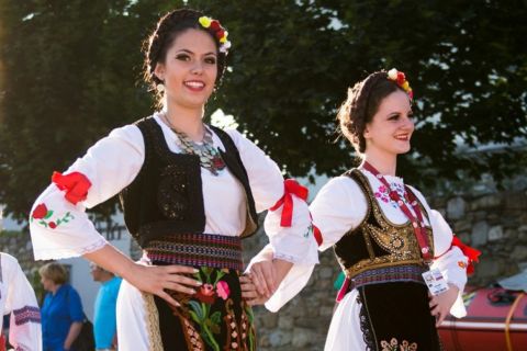  “U OTMICU SE IDE ORUŽJEM KAKO GOD U VOJSKU": Stari srpski običaj koji se ne zaboravlja